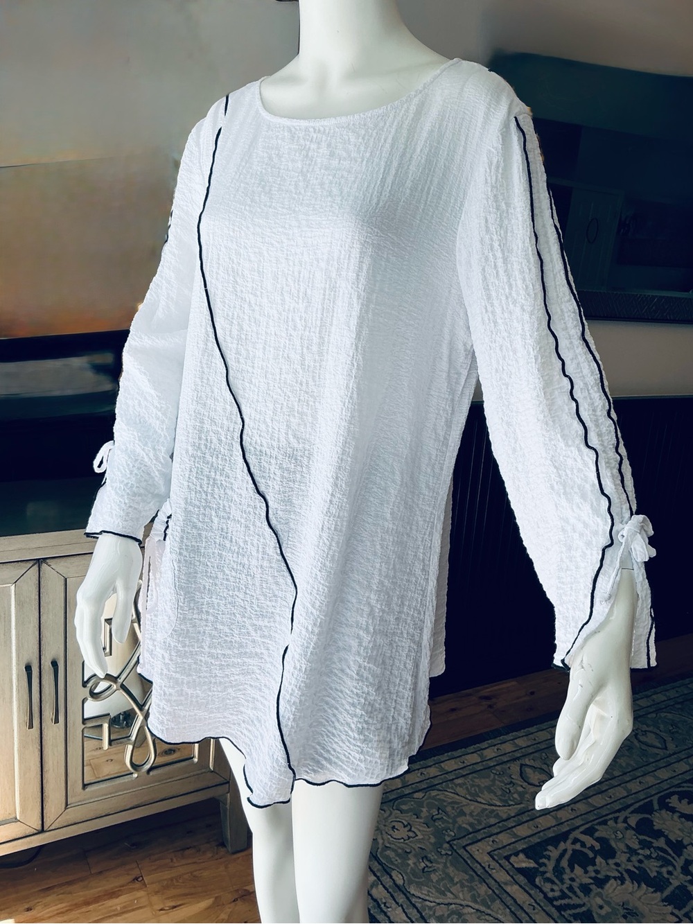 Ali Miles Artsy White Black Detail Crinkle Lightweight Tunic Cover Up Flowy Med